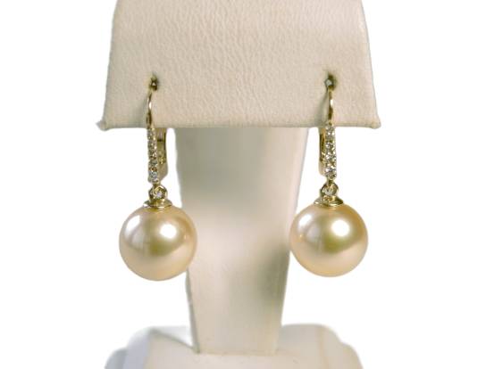 goldene Perlen