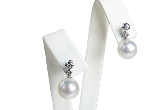 Perle Diamant Stecker