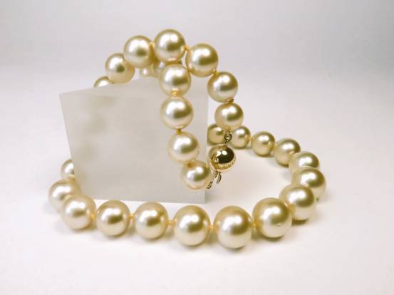 goldenes Collier