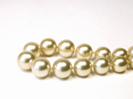 goldenes Collier