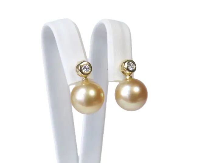 Ohrringe mit Südseeperle und Diamant