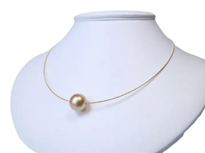 goldene Perle an Reif