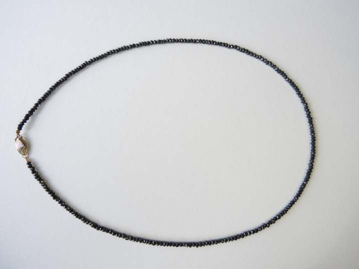 Perlen mit Granat